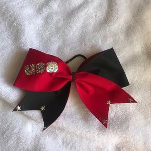Cheer bow